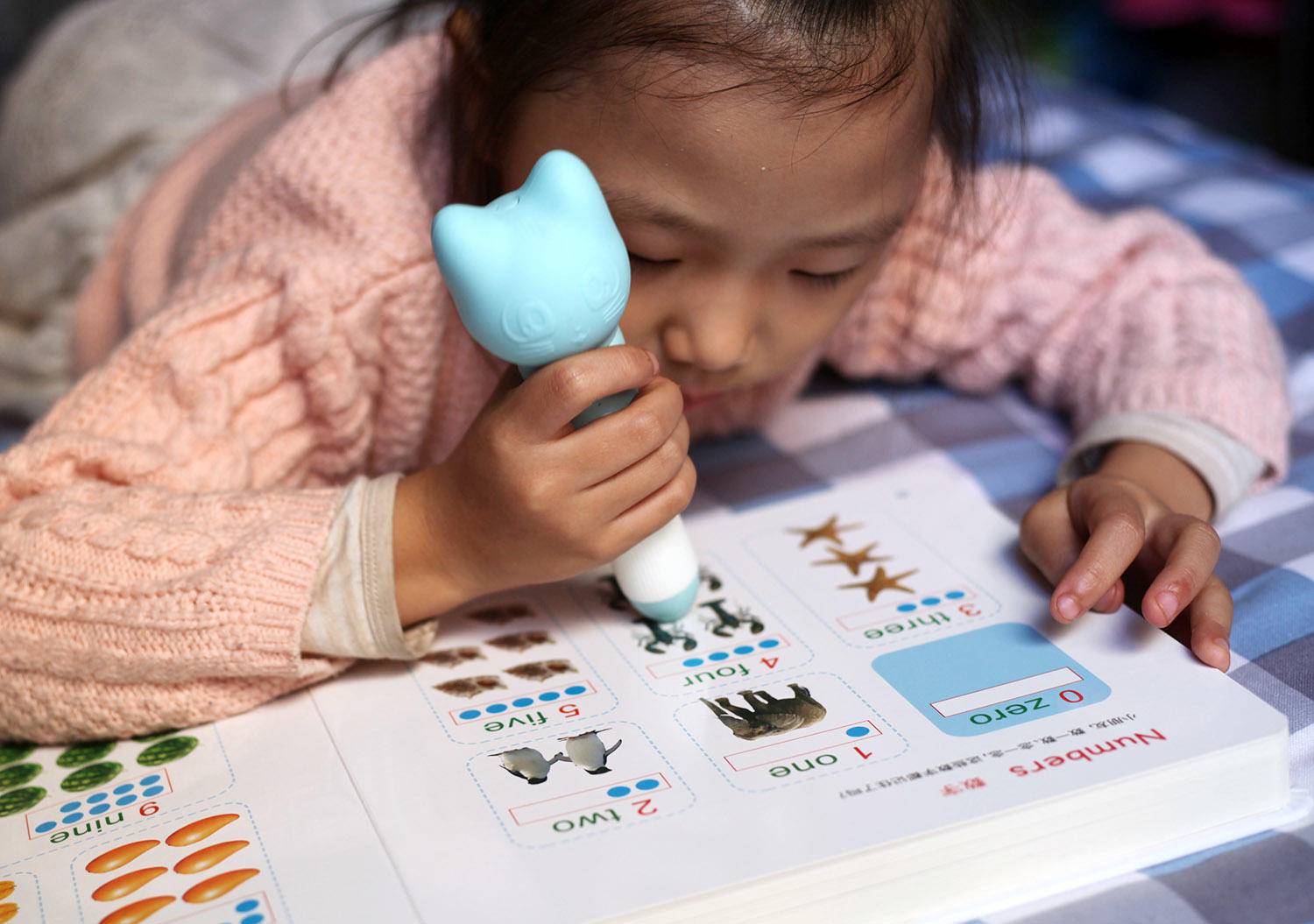 让孩子学英语更有效,学英语的点读笔测评