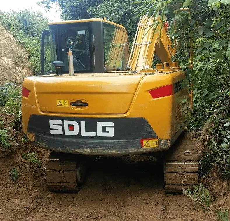 山东临工e680f挖掘机新车多少钱 (山东临工e680f用的是什么液压泵)