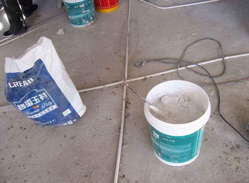 新装修墙面鼓泡怎么办,装修后半年墙面有鼓泡是怎么回事