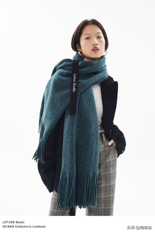 围巾的各种围法丝巾的系法,今年最新款的围巾系法