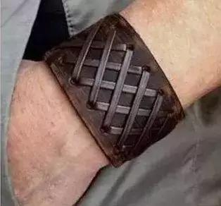 男士简约手串搭配,男士手串搭配什么简单大气