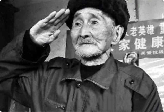 老人生日宴上儿女听完立刻报警,91岁的老人忽然说胡话