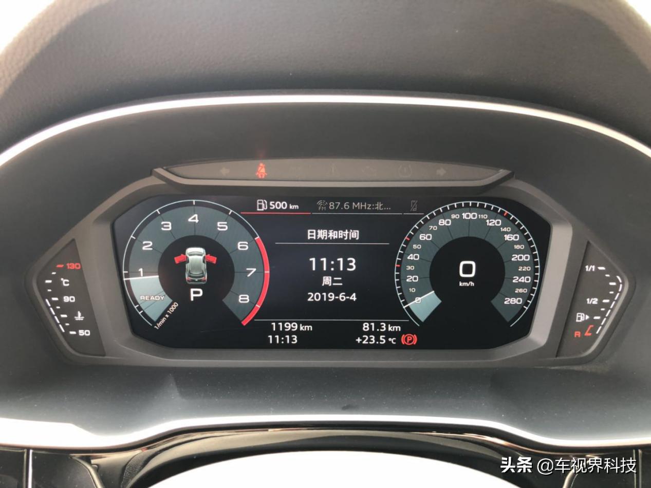 全系标配led车灯灯组,全系是led大灯的suv