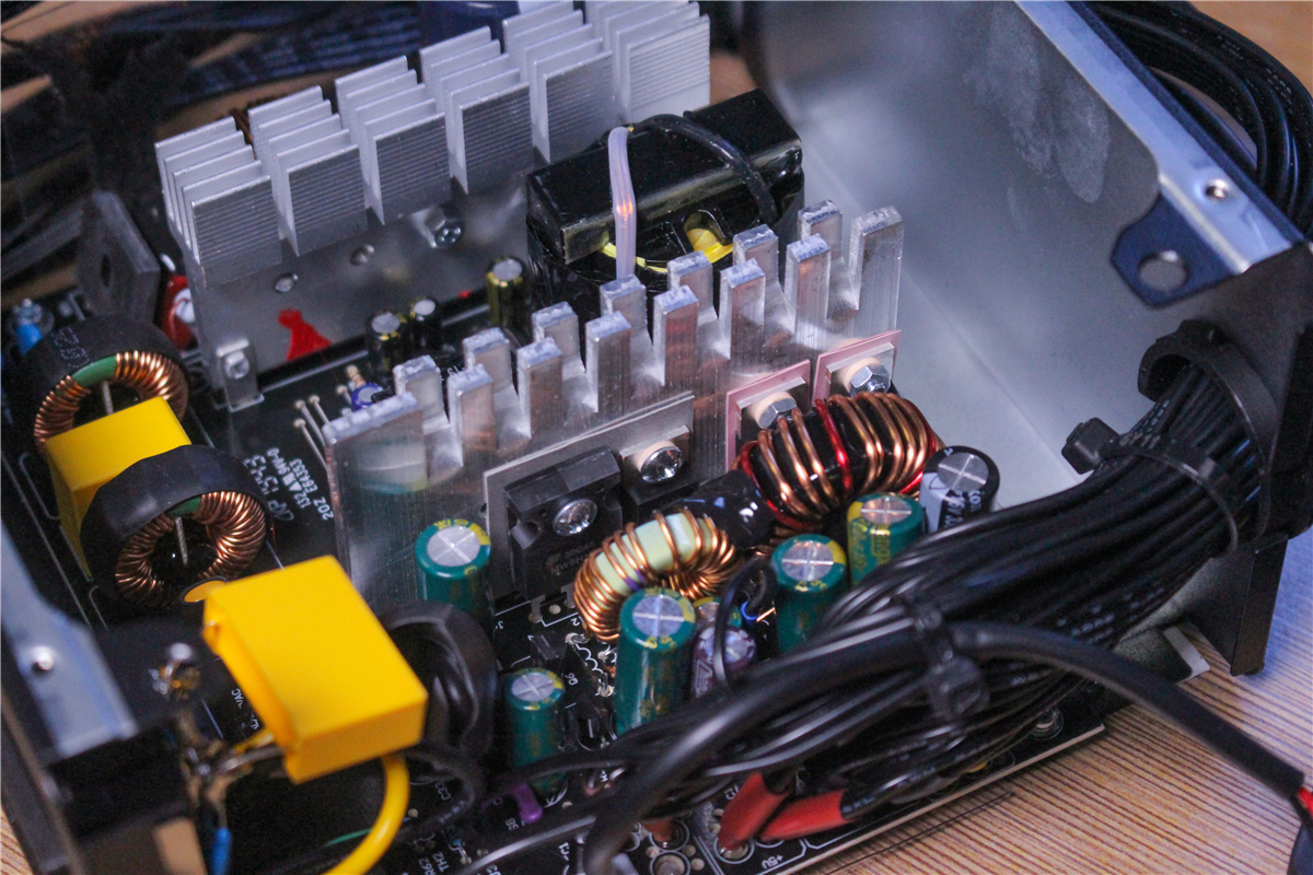 白牌的爱国者600w电源怎么样,爱国者t600电源咋样