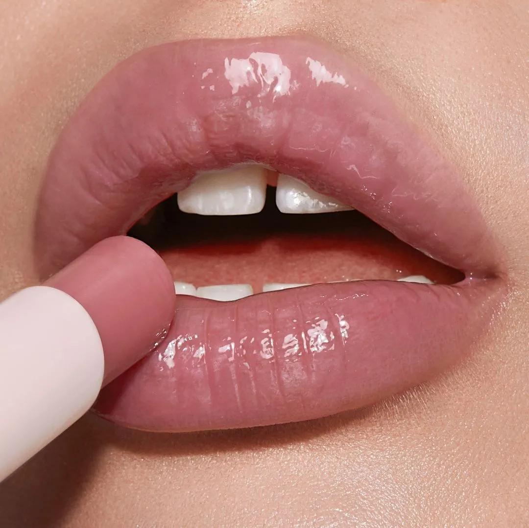 泫雅第一次遇到劲敌,泫雅新晒出的照片