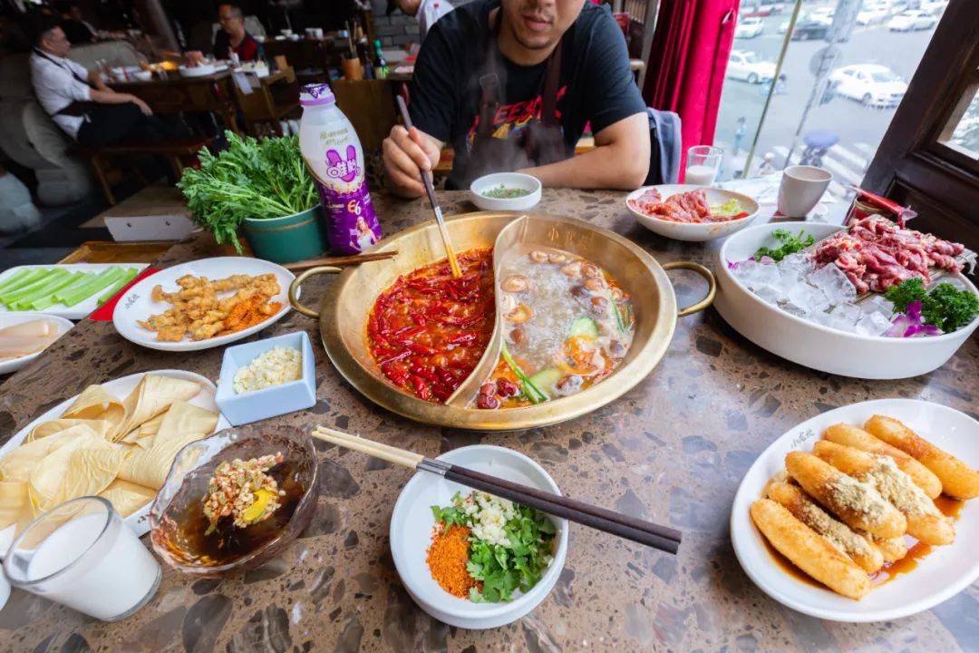 成都美食游最佳攻略,在成都不吃辣应该怎么享受美食