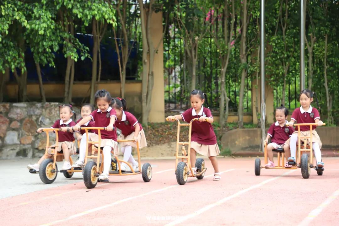 新生如何应对分离焦虑,关于如何应对新生入园分离焦虑