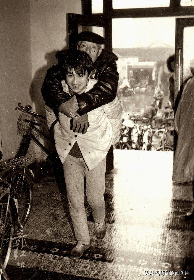 旧时的记忆老歌,澡堂儿时的记忆