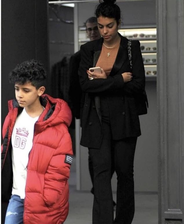 c罗儿子迷你罗的ins,c罗与迷你罗最近视频