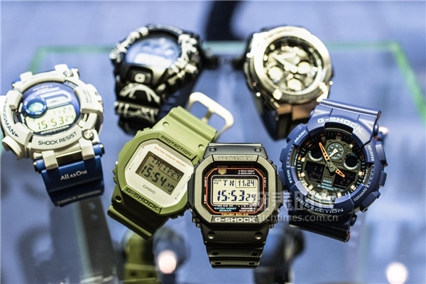 卡西欧g-shock系列是太阳能吗,卡西欧g-shockga2100