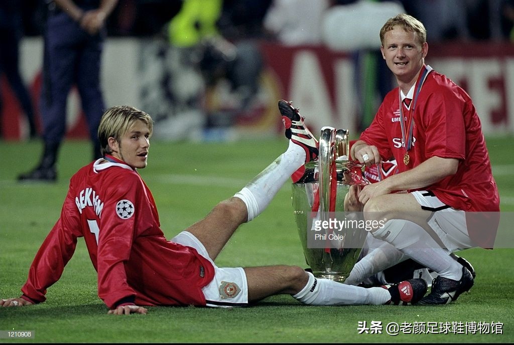 贝克汉姆巴黎最后一战球鞋,贝克汉姆穿的什么足球鞋