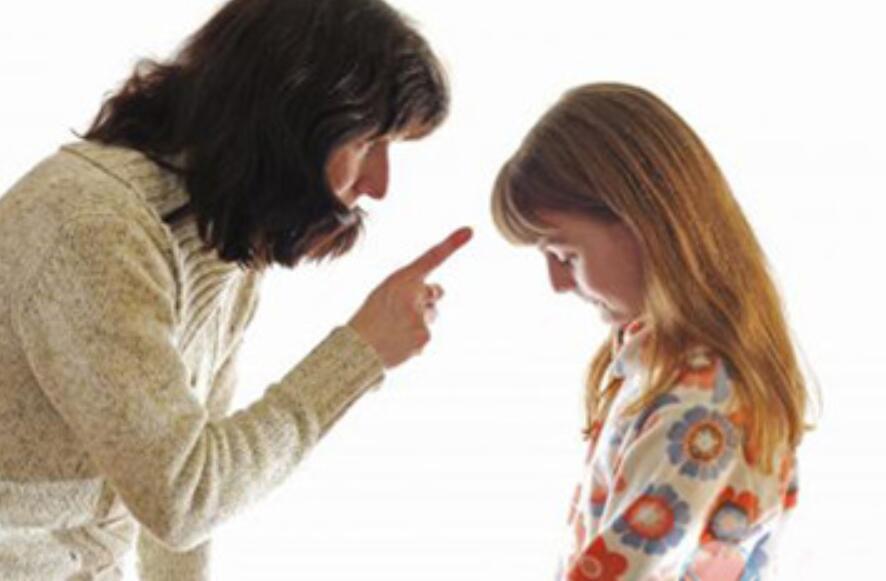 李玫瑾培养孩子厚脸皮,李玫瑾正确的和孩子沟通