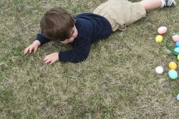 感觉统合触觉失调,感觉统合失调儿童视频