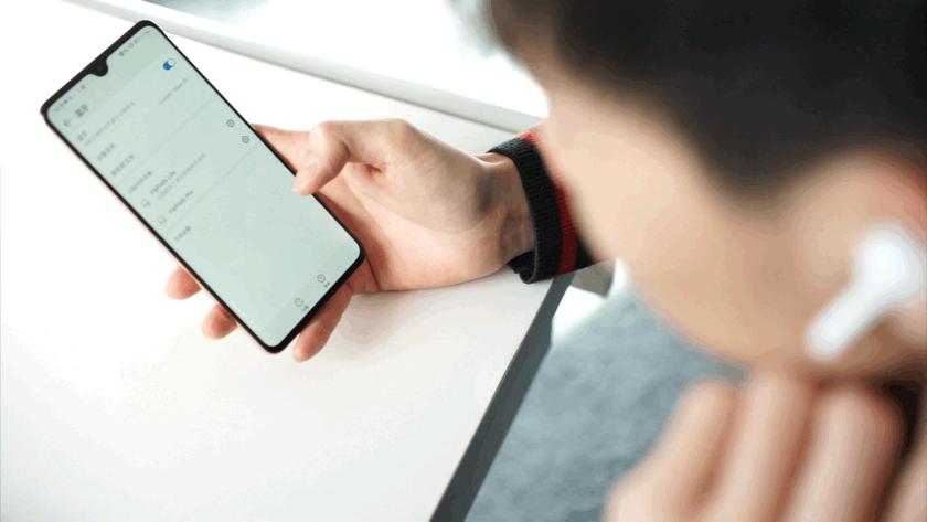 荣耀蓝牙耳机flypods3与青春版,荣耀无线耳机flypods青春版海外