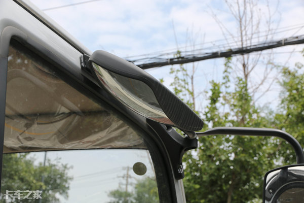 舒适性高的轻卡,福田欧马可s1轻卡3.3米栏板轻卡