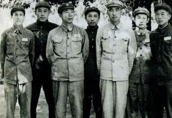 身经百战的开国中将郭鹏,因负伤受“酷刑”被贺龙称为硬汉