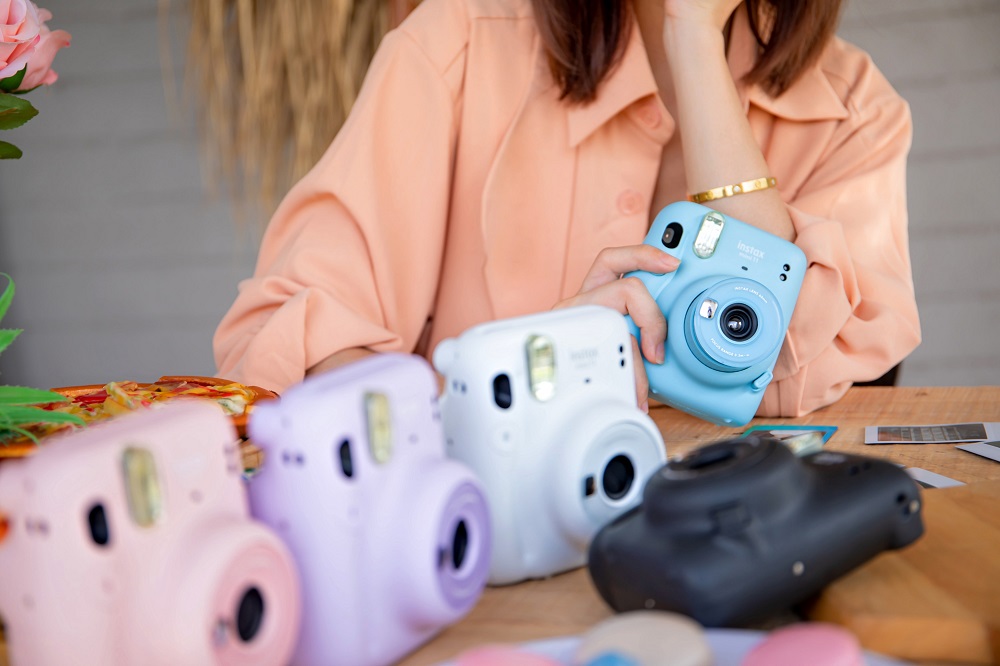 instaxmini11白天拍照,instaxmini11可以在户外拍照吗