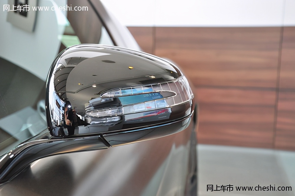 巅峰极速奔驰slsamg性能图,奔驰slsamg