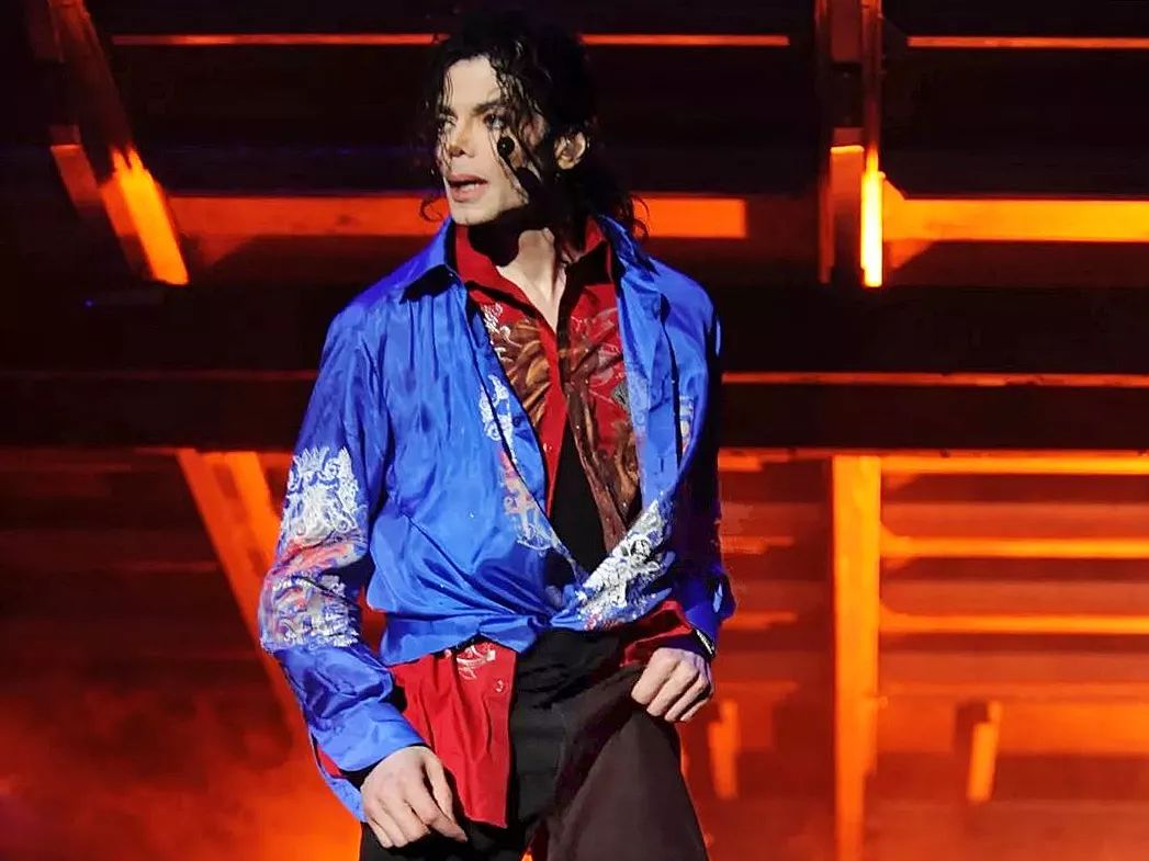 听迈克尔杰克逊的歌看乔丹打球,还会有人在听迈克尔杰克逊吗