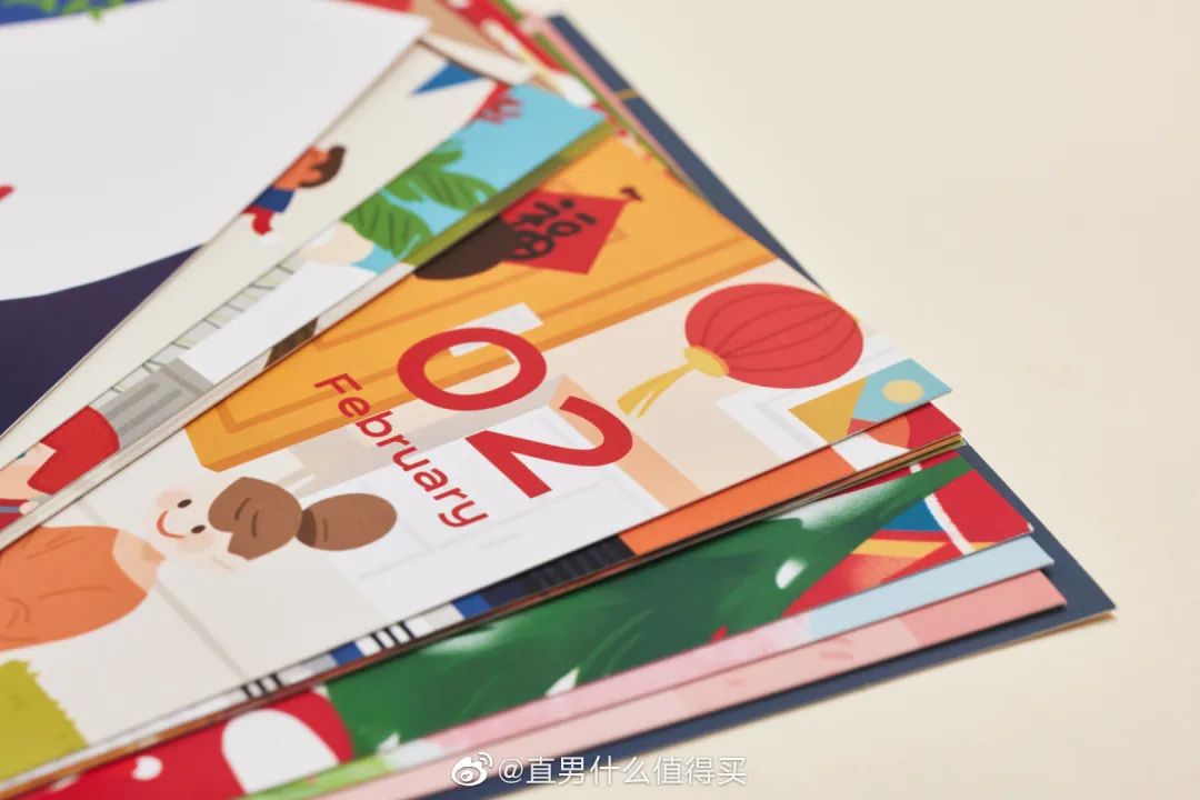 卡姿兰x必胜客的“下午茶”主题彩妆包装，梦回爱丽丝