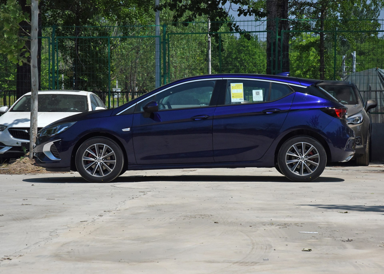 2019别克威朗两厢,2022别克威朗两厢轿车尺寸动力