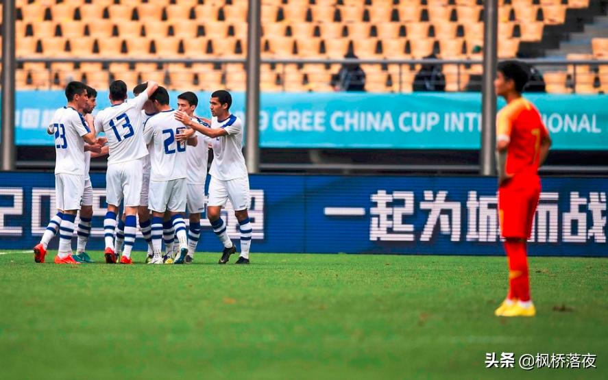 国足新教练年薪,中国足球又出新招归化球员