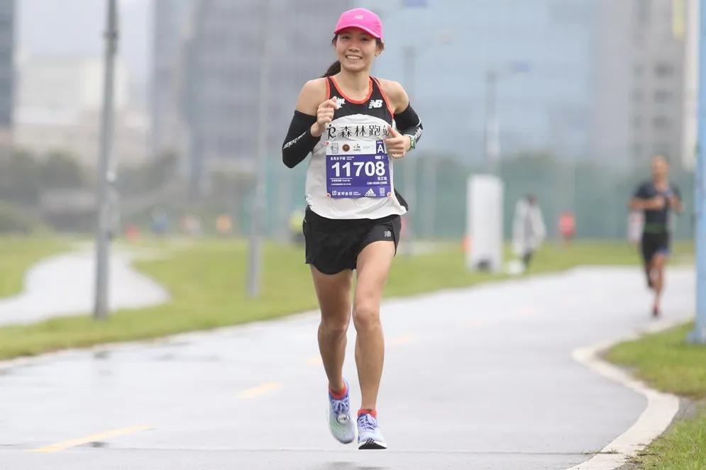 穿什么跑|台北马拉松前100名的精英选手都穿什么跑鞋