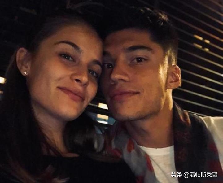 舔屏|蓝鹰边锋的未婚妻,是C罗绯闻女友团中最靓丽的风景线之一