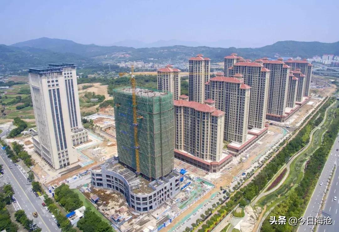 马銮湾对比海沧生活区,海沧马銮湾和临港新城