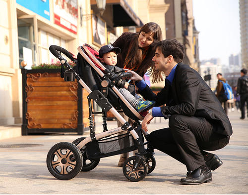不同年龄段婴儿车怎么选,不同年龄婴儿车怎么选