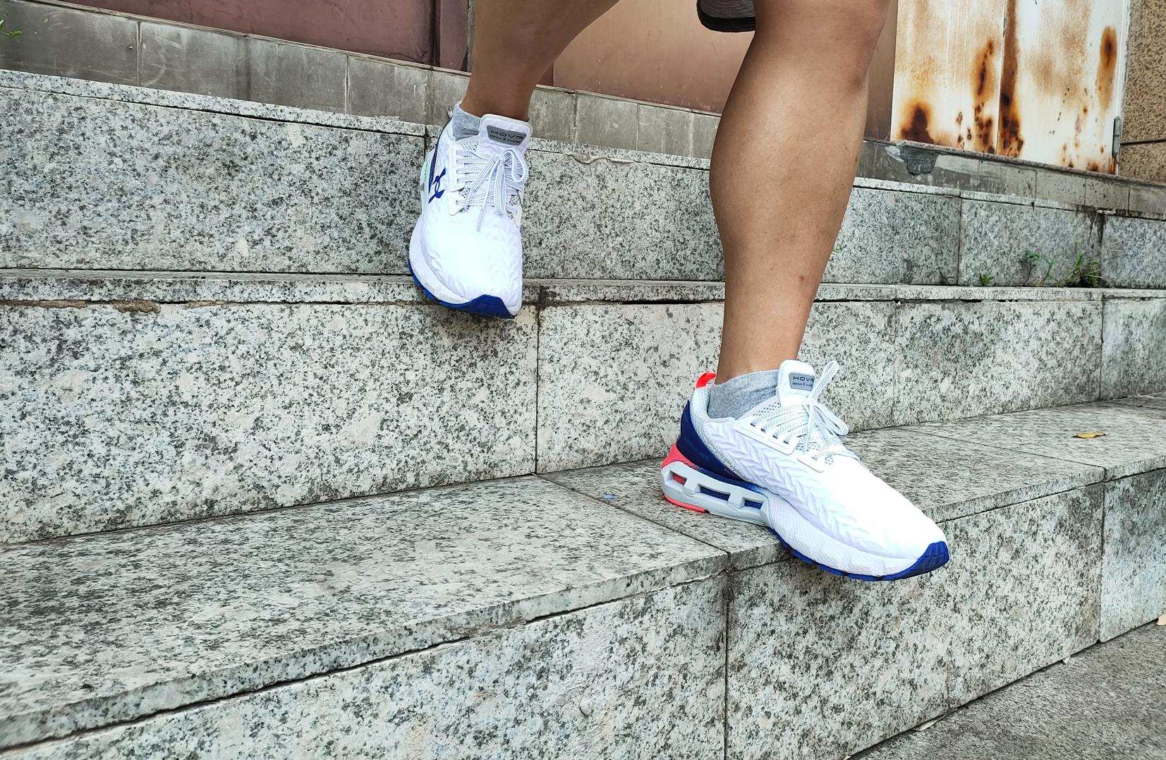 始于颜值忠于品质雷克萨斯,始于颜值忠于舒适鞋子