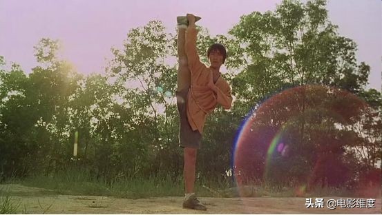 他宁愿挨骂也要为小人物加油打气，我们能让他输吗？