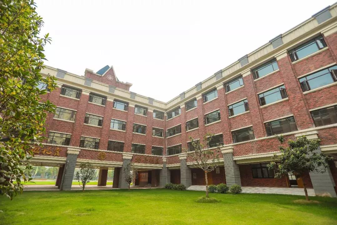 探校|金水区这家私立小学，竟敢说分数、兴趣双保证！