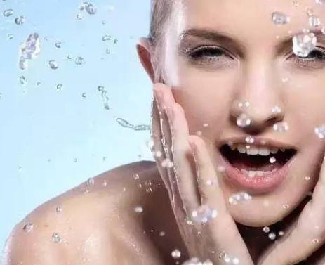 坚持做6件事让你的皮肤越来越好,10个明显改善皮肤状况的好习惯