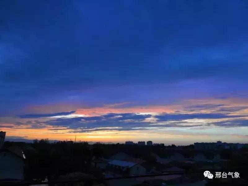 雷雨频繁是什么原因,雷雨经常出现在哪个季节