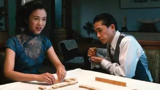 令人惊艳的旗袍服装,旗袍是中国女性的传统服装