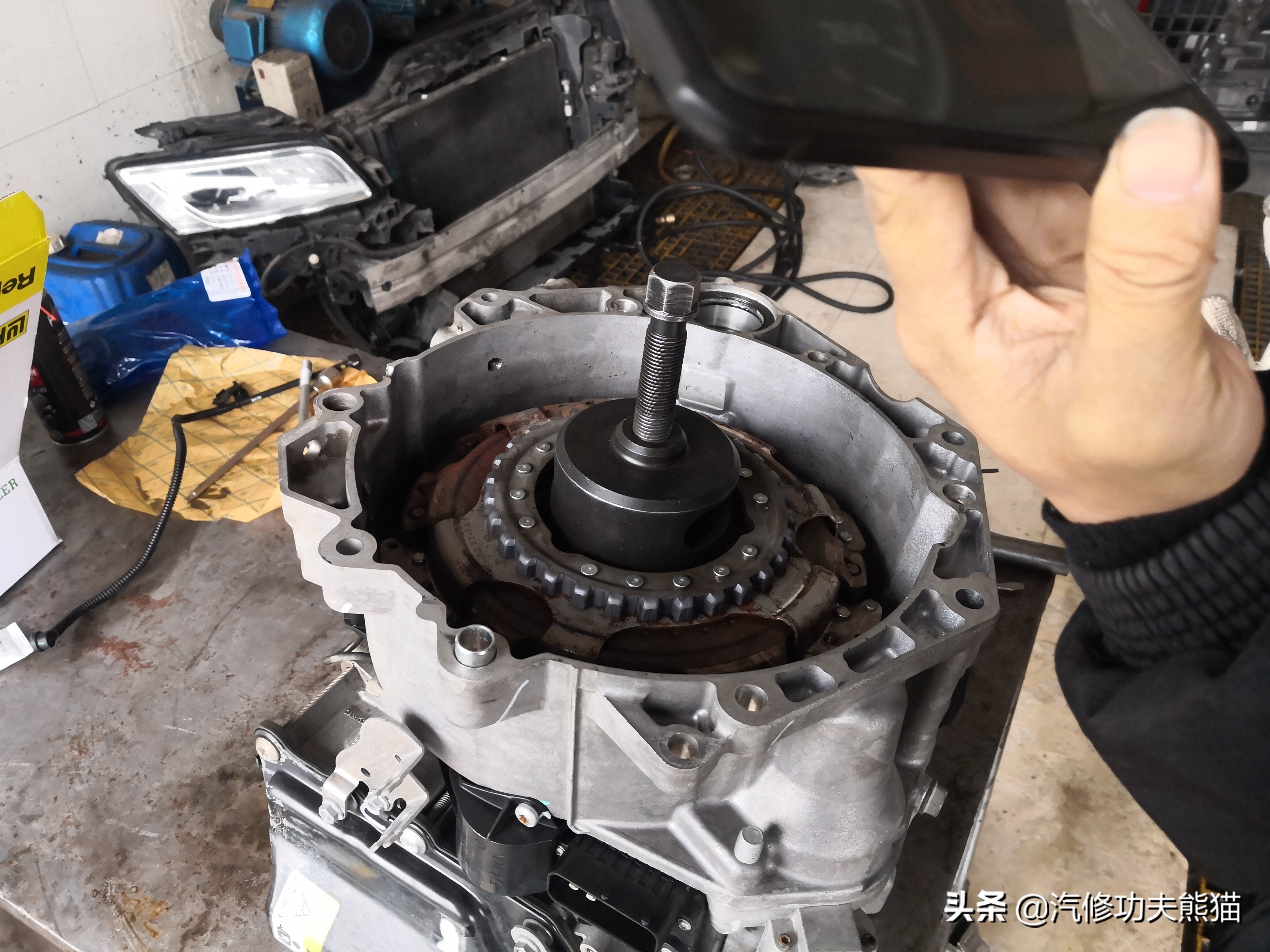 dsg双离合起步抖动有异响,大众帕萨特3.0v6发动机烧机油