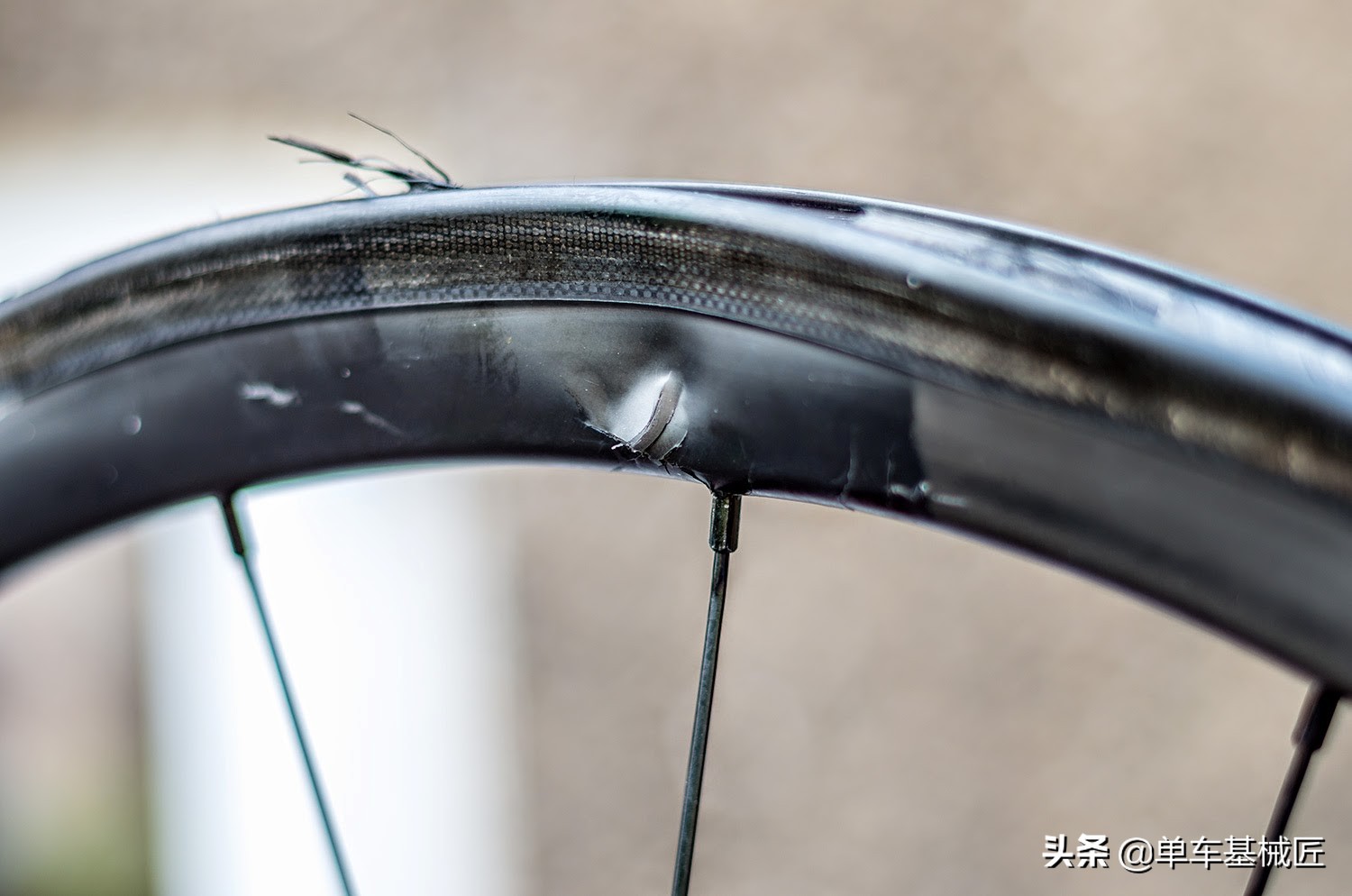 「单车基械匠」全面解读碳纤维轮组的价值究竟在哪里？