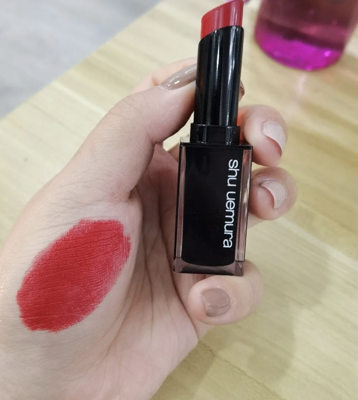 5支新年口红显白肤色,新年口红惊艳色号