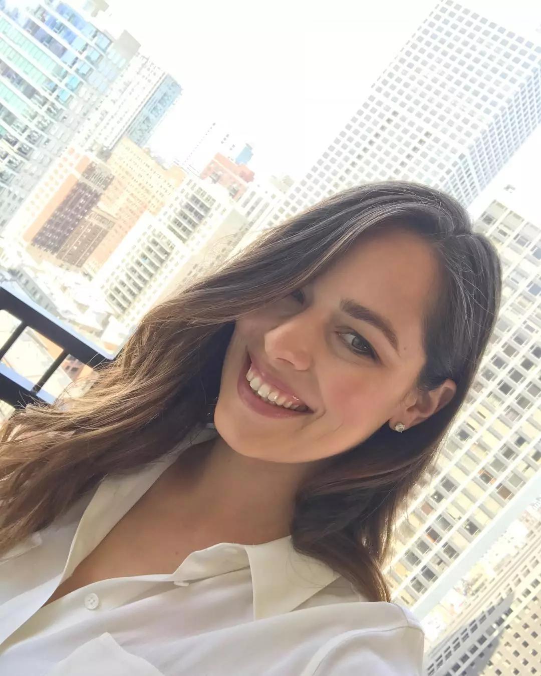 明明皮肤很细腻，可为什么有的人看起来很显老？原来问题出在这里