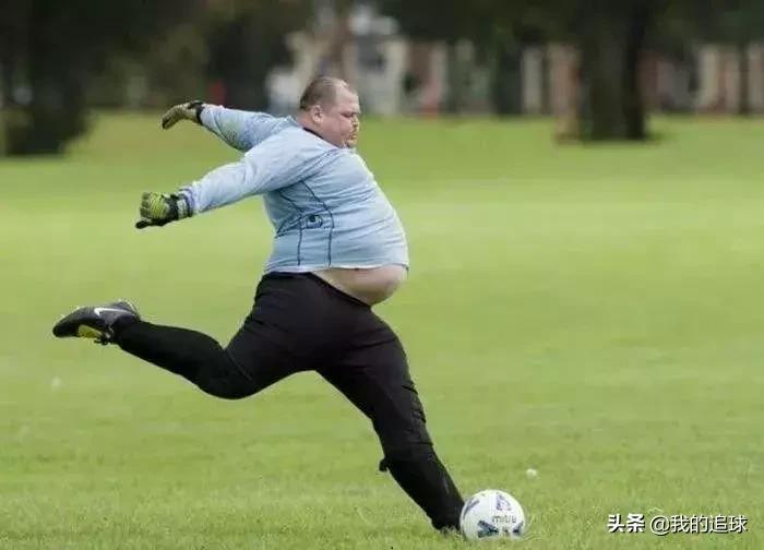 中年人野球场打篮球,中年野球场