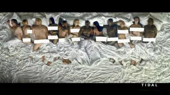 这双丑鞋一年狂赚40亿,这双“丑”鞋一年赚40亿