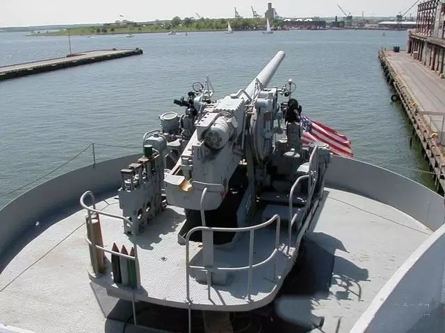 大口径舰炮有多厉害,新型舰炮火力凶猛