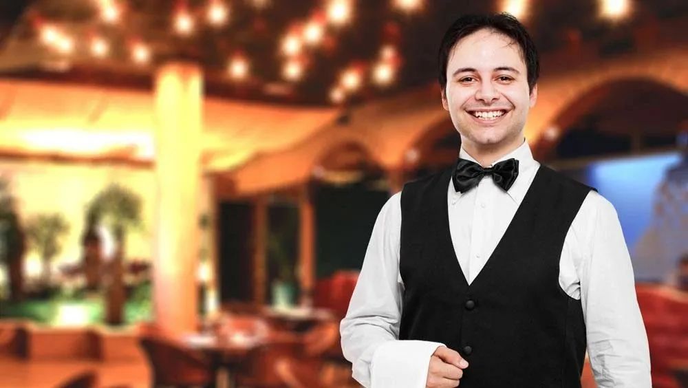 如何成为一名酒店合格管理者,如何成为一名合格的酒店员工范文