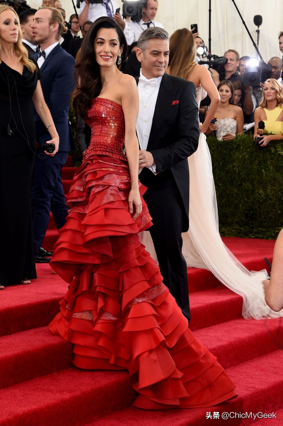 全球最牛鬼蛇神时尚盛典：盘点MetGala史上最惊天动地25个造型