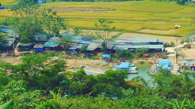 古寨、夕阳、界碑、待嫁的壮族姑娘，广西，原来这么美