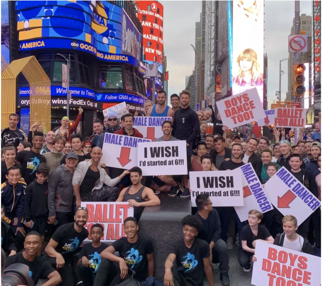 英国小王子乔治芭蕾舞被嘲笑,乔治王子被骂