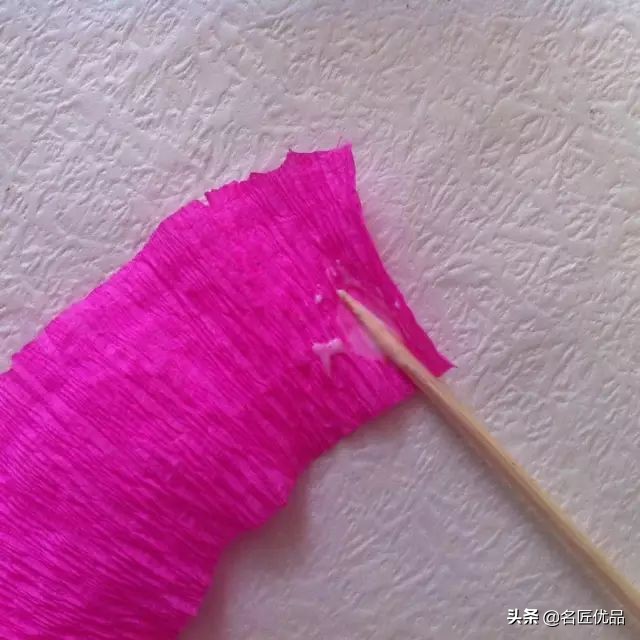 母亲节手工康乃馨简单又漂亮,母亲节适合给妈妈做的康乃馨手工