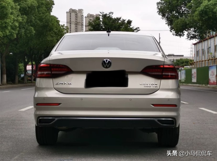 轩逸雷凌朗逸谁性价比更高,轩逸朗逸卡罗拉思域雷凌现代