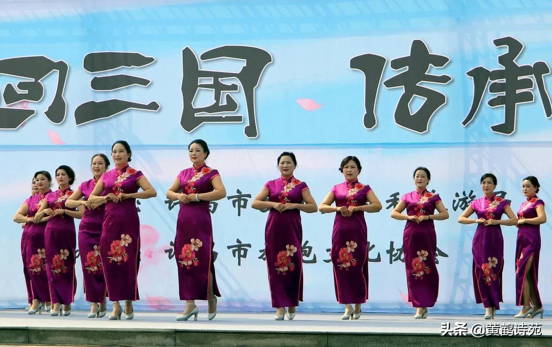 上联：百年存贮美，下联？「黄鹤诗苑」“旗袍”九青律诗同题48首